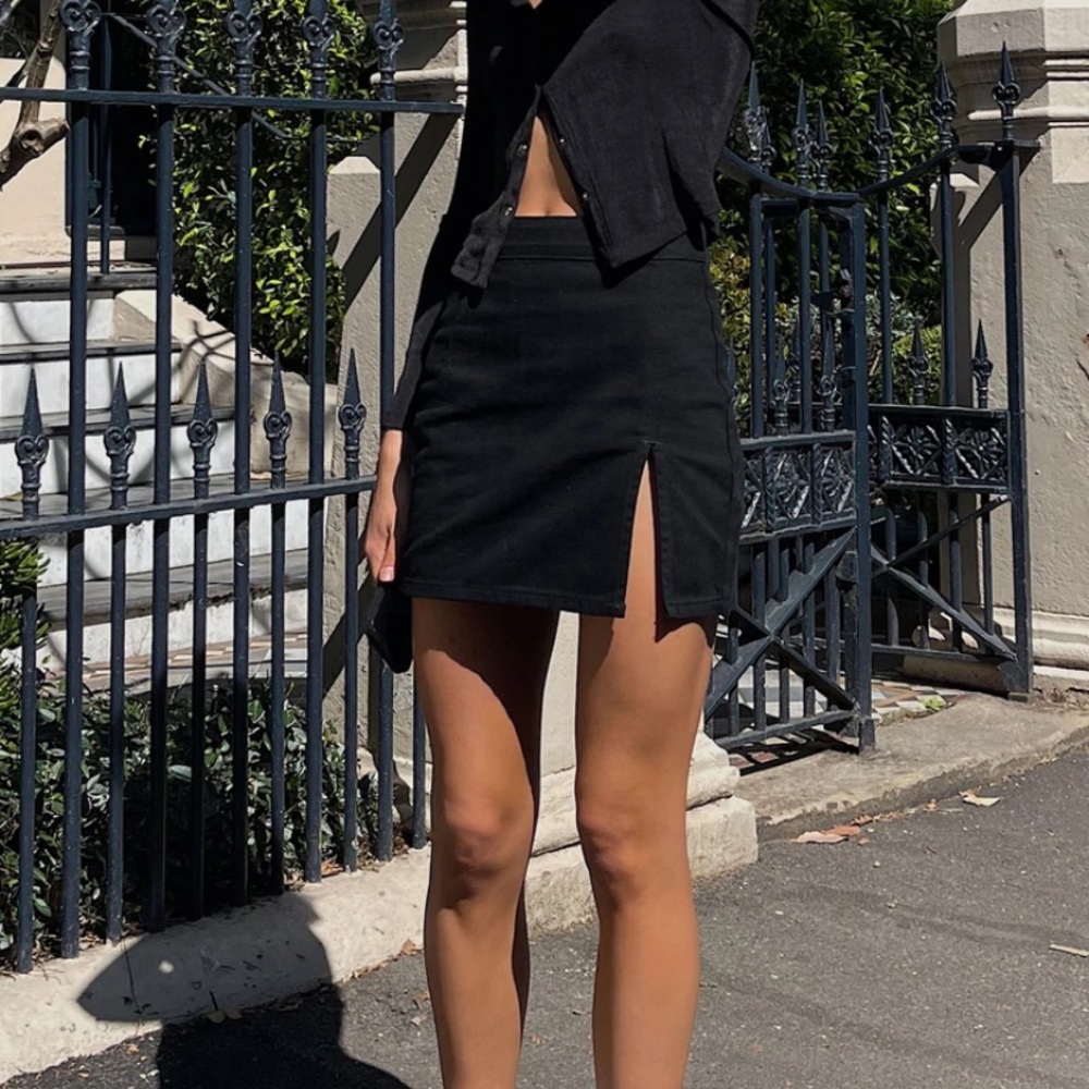 Lioness Mini Skirt